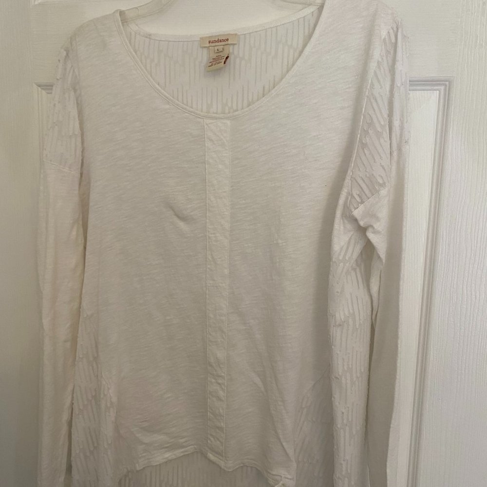 Sundance white long-sleeved pullover Size Large